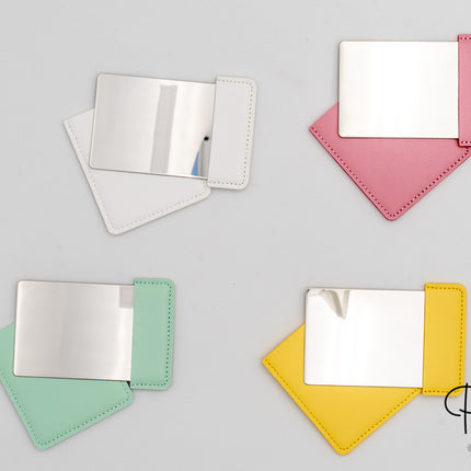 Miroir rectangulaire en acier et cuir synthétique