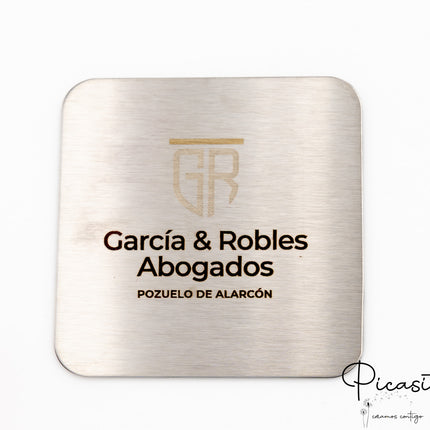 Sous-verres en acier gravés