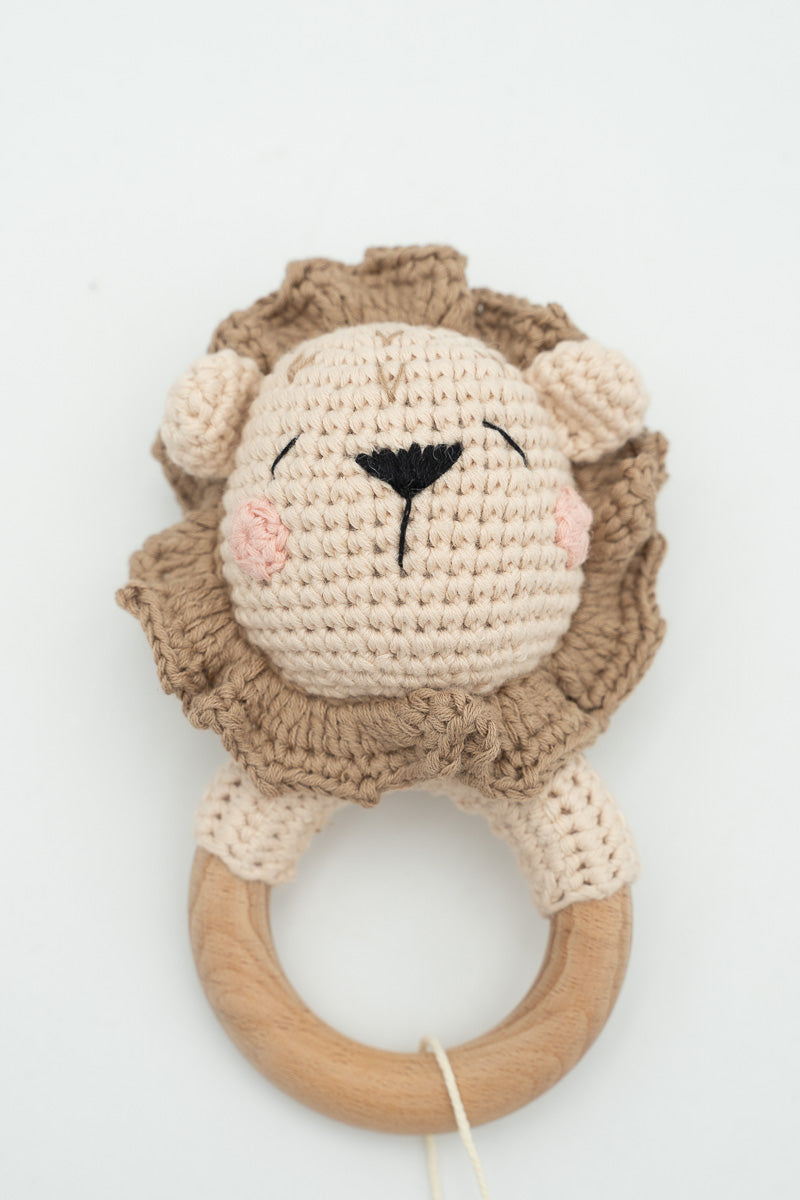 Hochet et anneau de dentition en crochet
