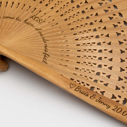 abanicos_de_madera_y_tela