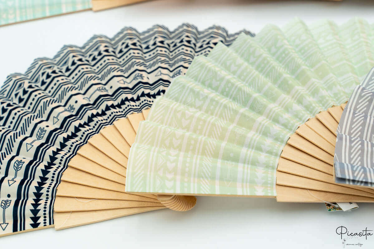 Abanicos de Madera y Tela Estampados Personalizados