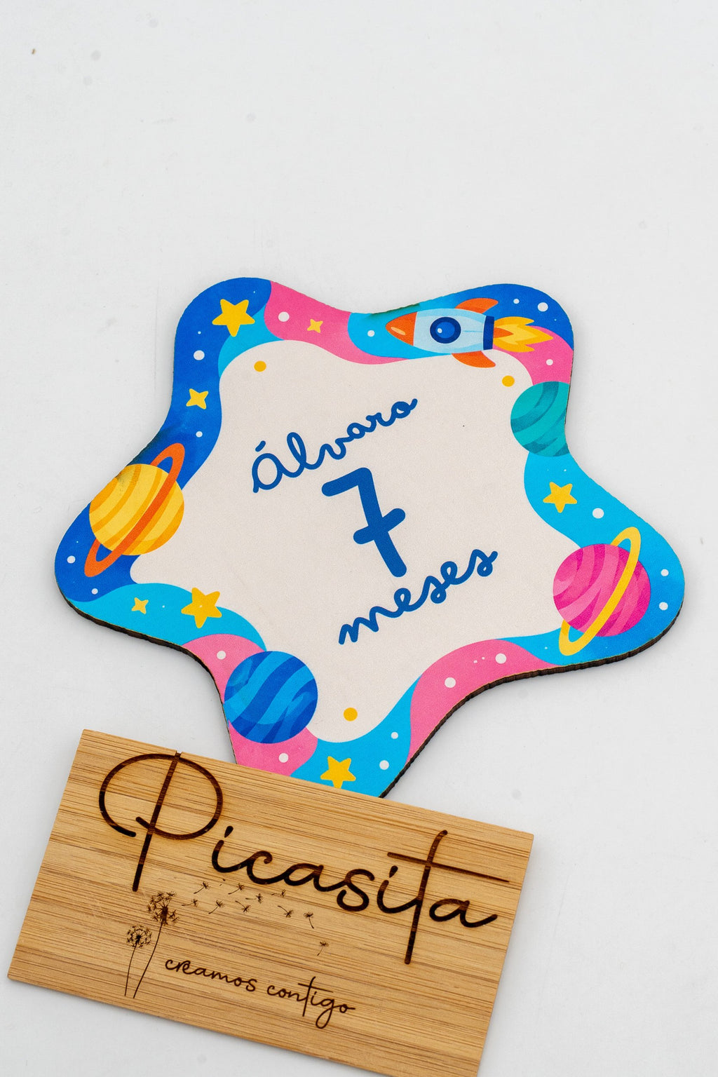 Cartes étapes bébé en bois personnalisées