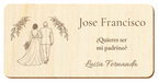 Simulation d’une plaque pour parrain de mariage, gravure laser sur contreplaqué, scène Accompagnement à l’autel, Jose Francisco et Luisa Fernanda, personnages vus de dos sans visage.