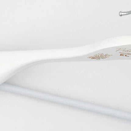 percha_personalizada_de_boda_hombros_anchos