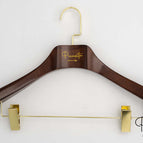 PCL01 (Hêtre · Marron · 44,5cm · 2cm · 6cm · Pinces Dorées)