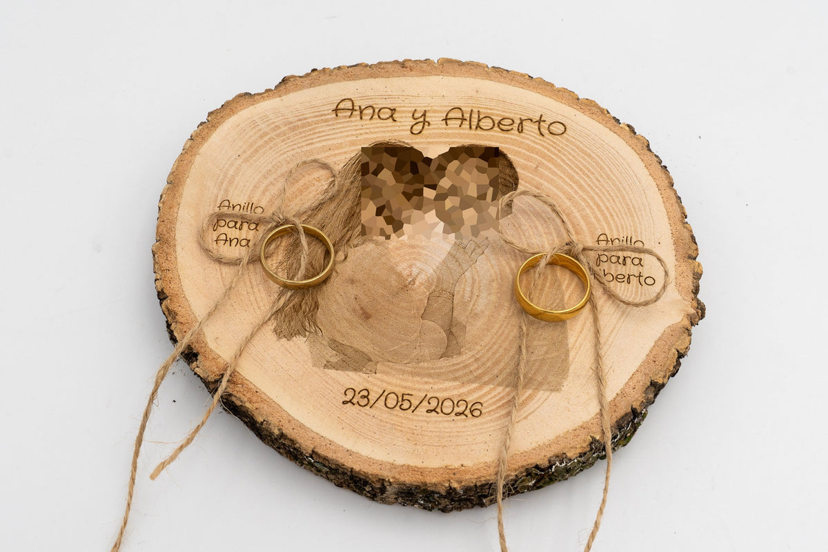 Porte-alliances en bois naturel personnalisé
