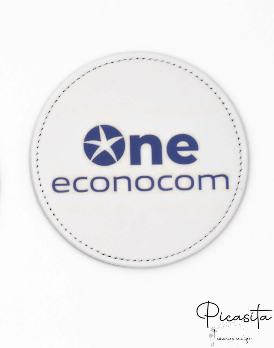 Posavasos de cuero PU blanco con logotipo azul impreso